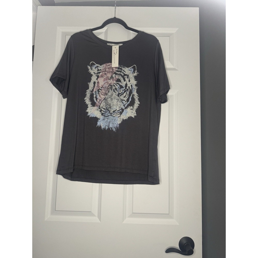 Vintage Havana Short Sleeve Graphic Tee Shirt Medium Gray W Multicolor Nwt